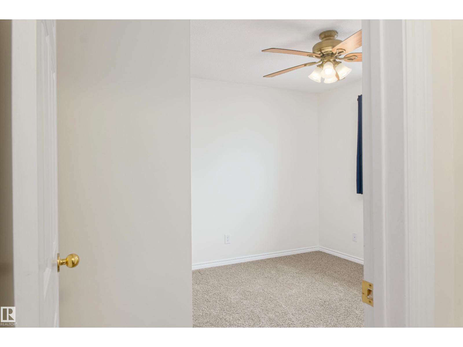 5407 60 Ave - 30