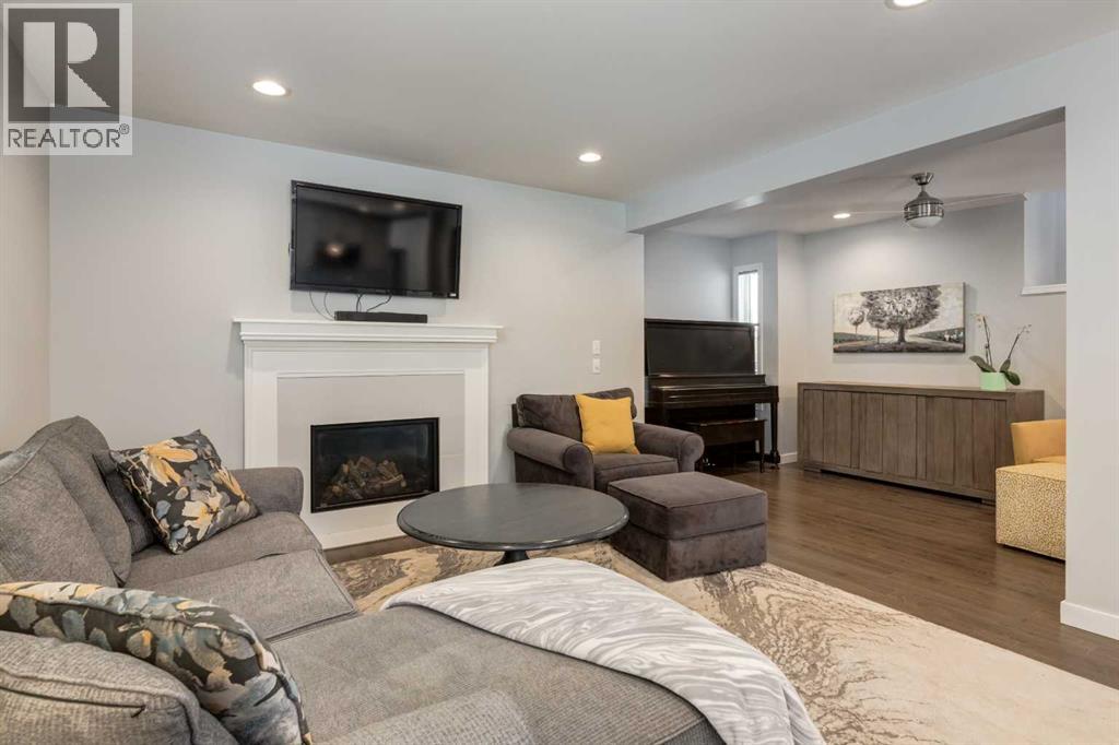 128 Riverwood Close SE - 8