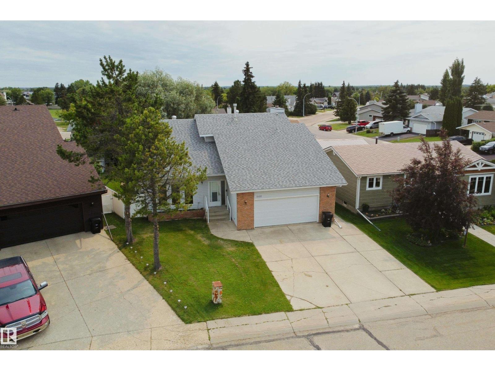 5407 60 Ave - 54