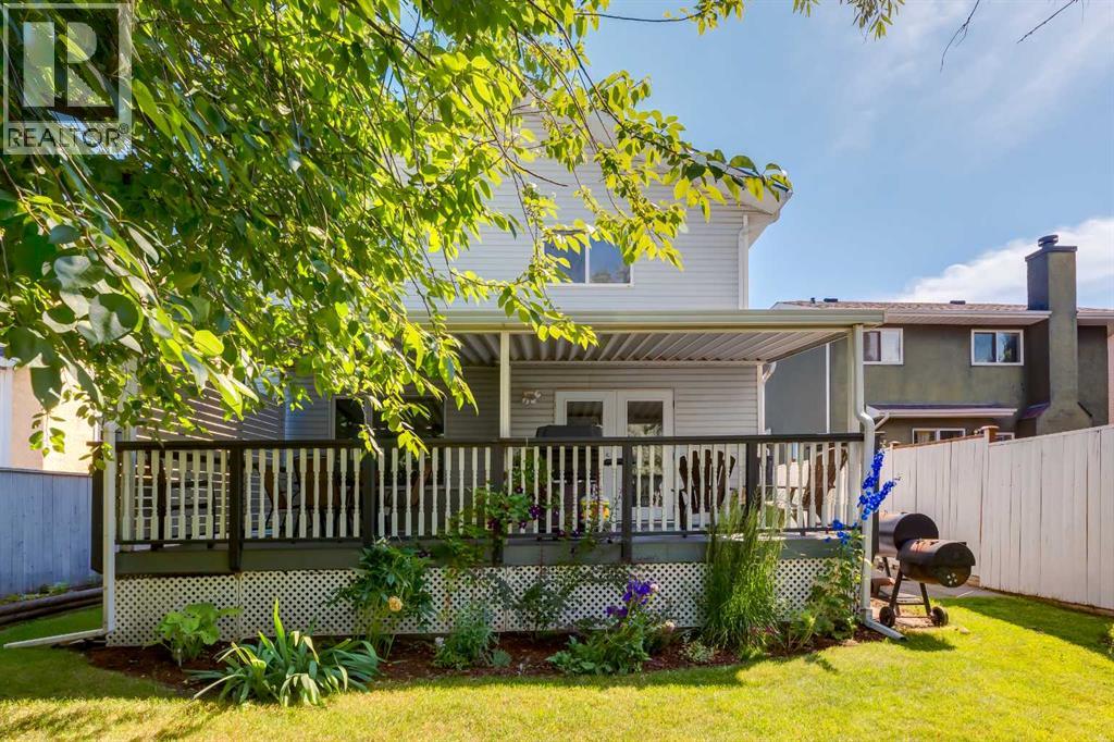 128 Riverwood Close SE - 35