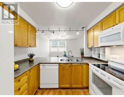 76 - 760 Lawrence Avenue W, Toronto, ON M6A3E7 Photo 11