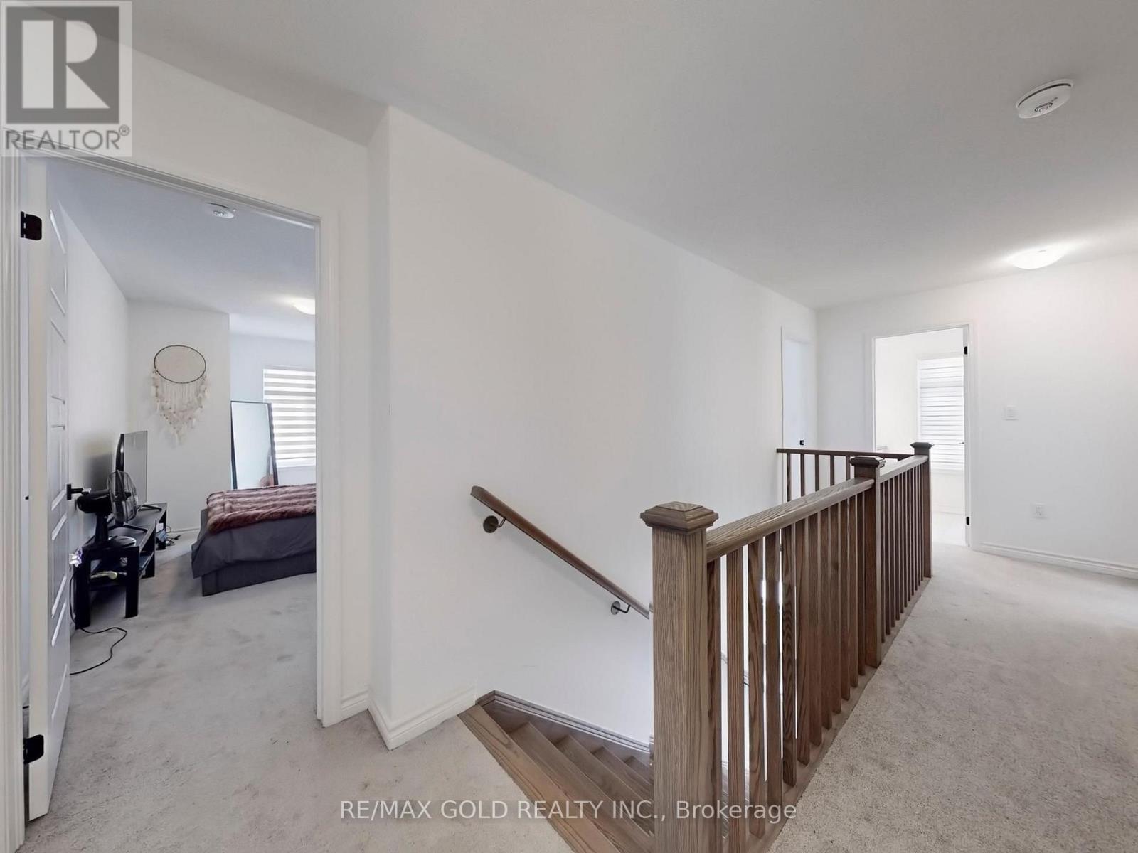 52 KEPPEL CIRCLE - 26
