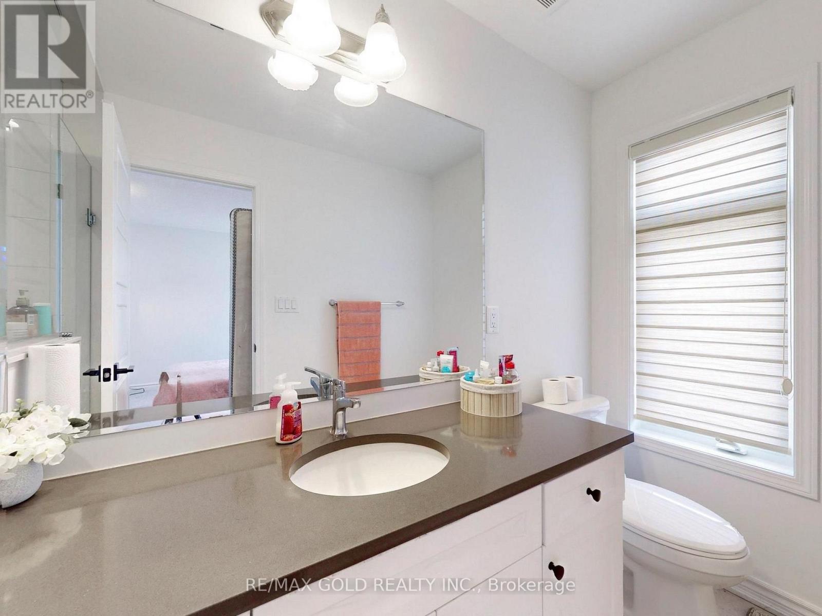 52 KEPPEL CIRCLE - 31