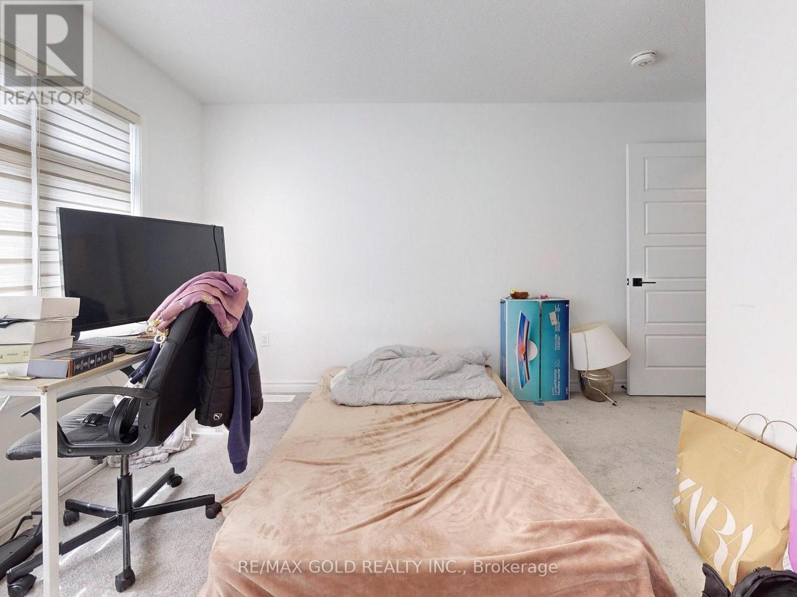 52 KEPPEL CIRCLE - 39