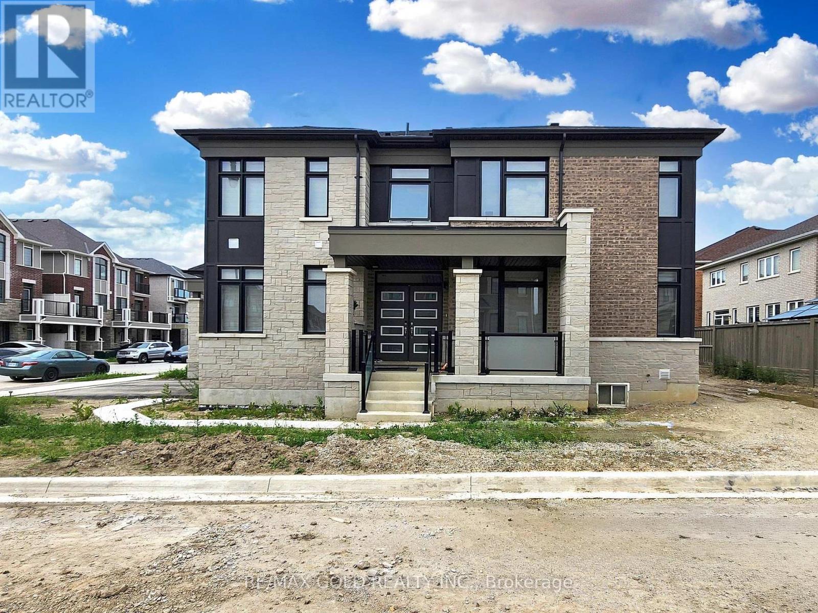 52 KEPPEL CIRCLE - 4
