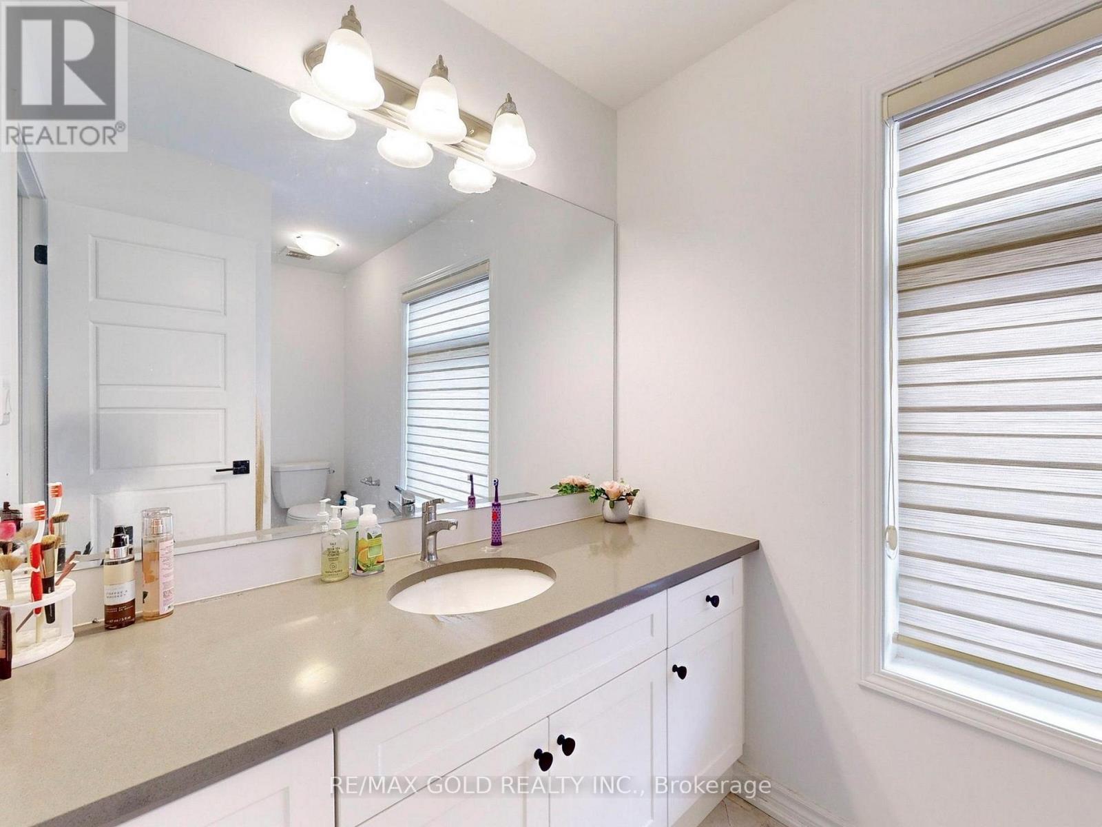 52 KEPPEL CIRCLE - 42