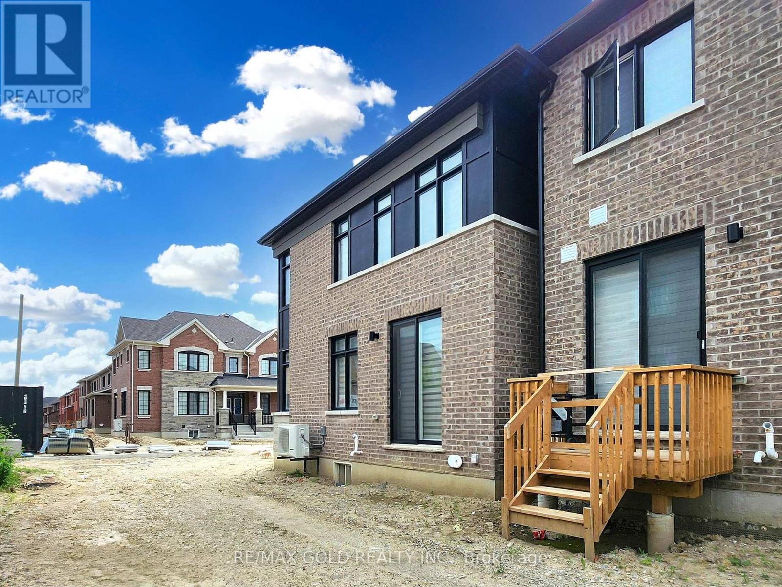 52 KEPPEL CIRCLE - 49