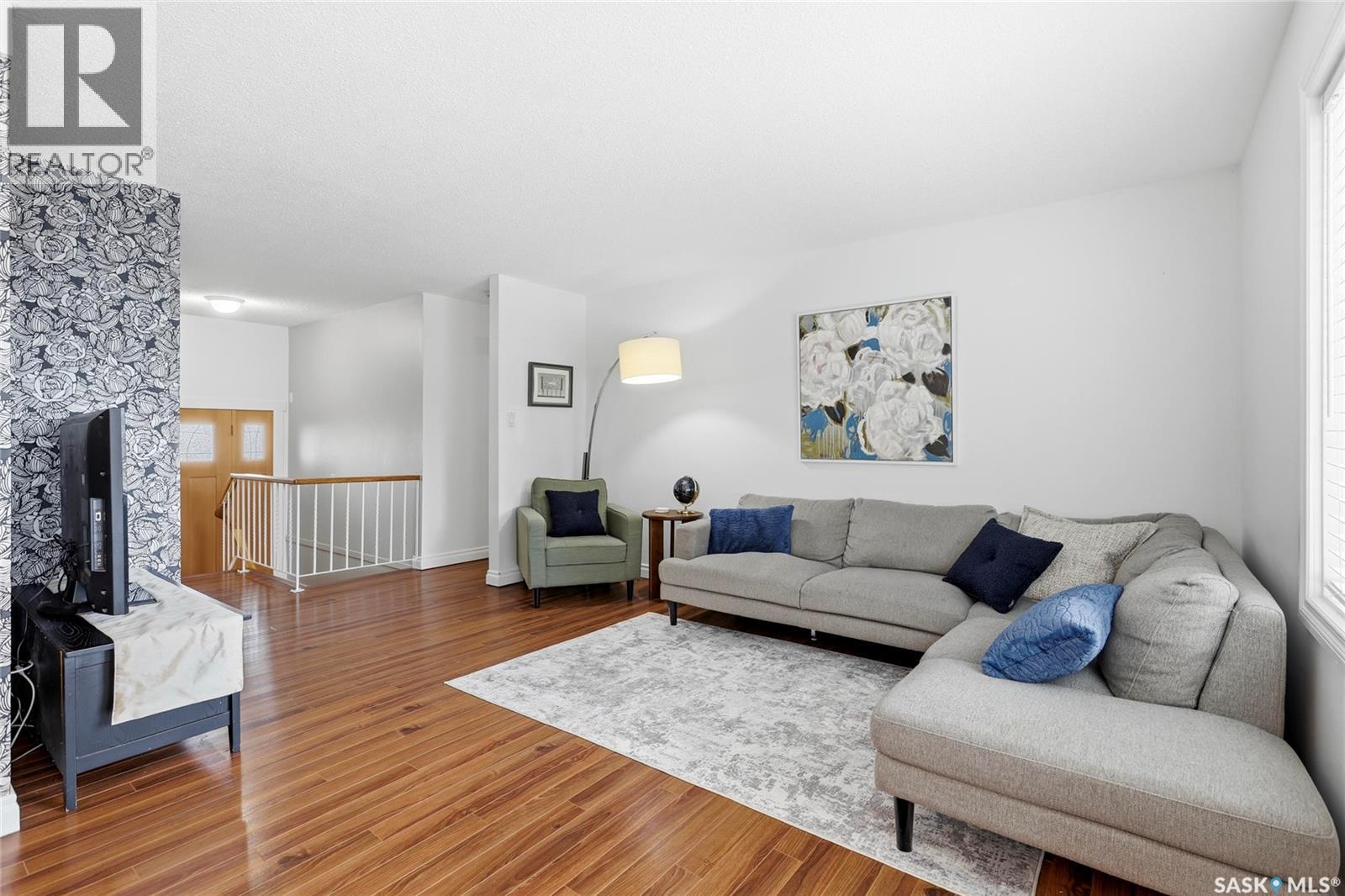 80 Cameron CRESCENT - Image 13