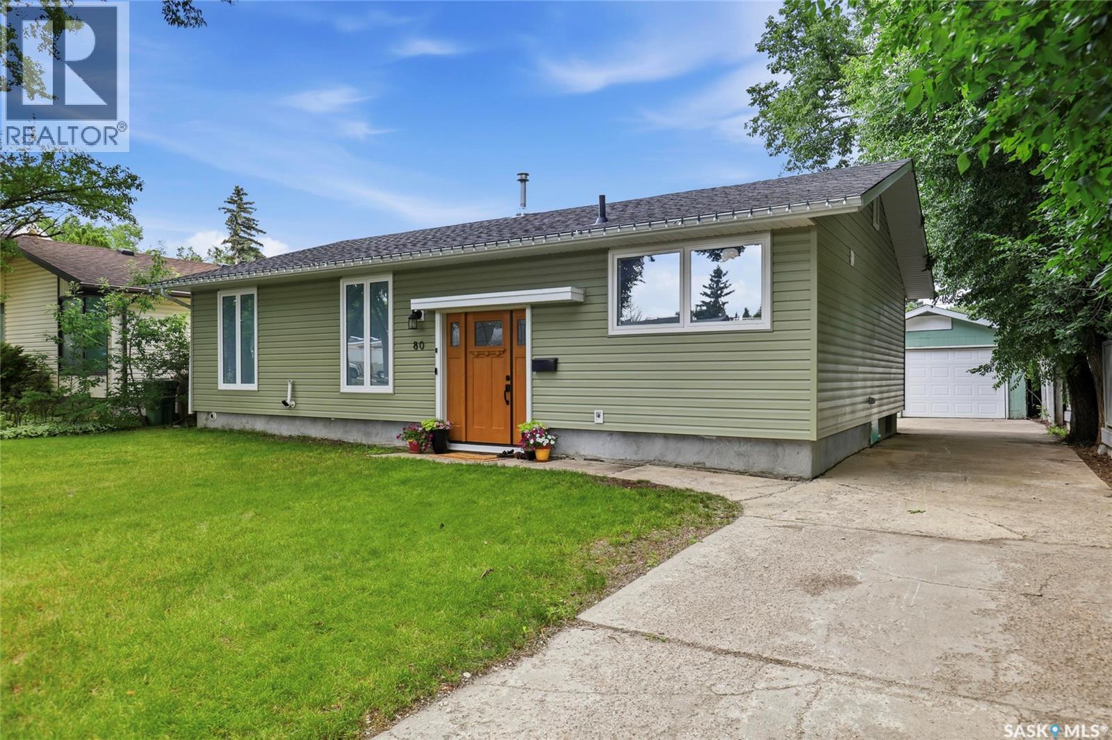 80 Cameron CRESCENT - Image 2