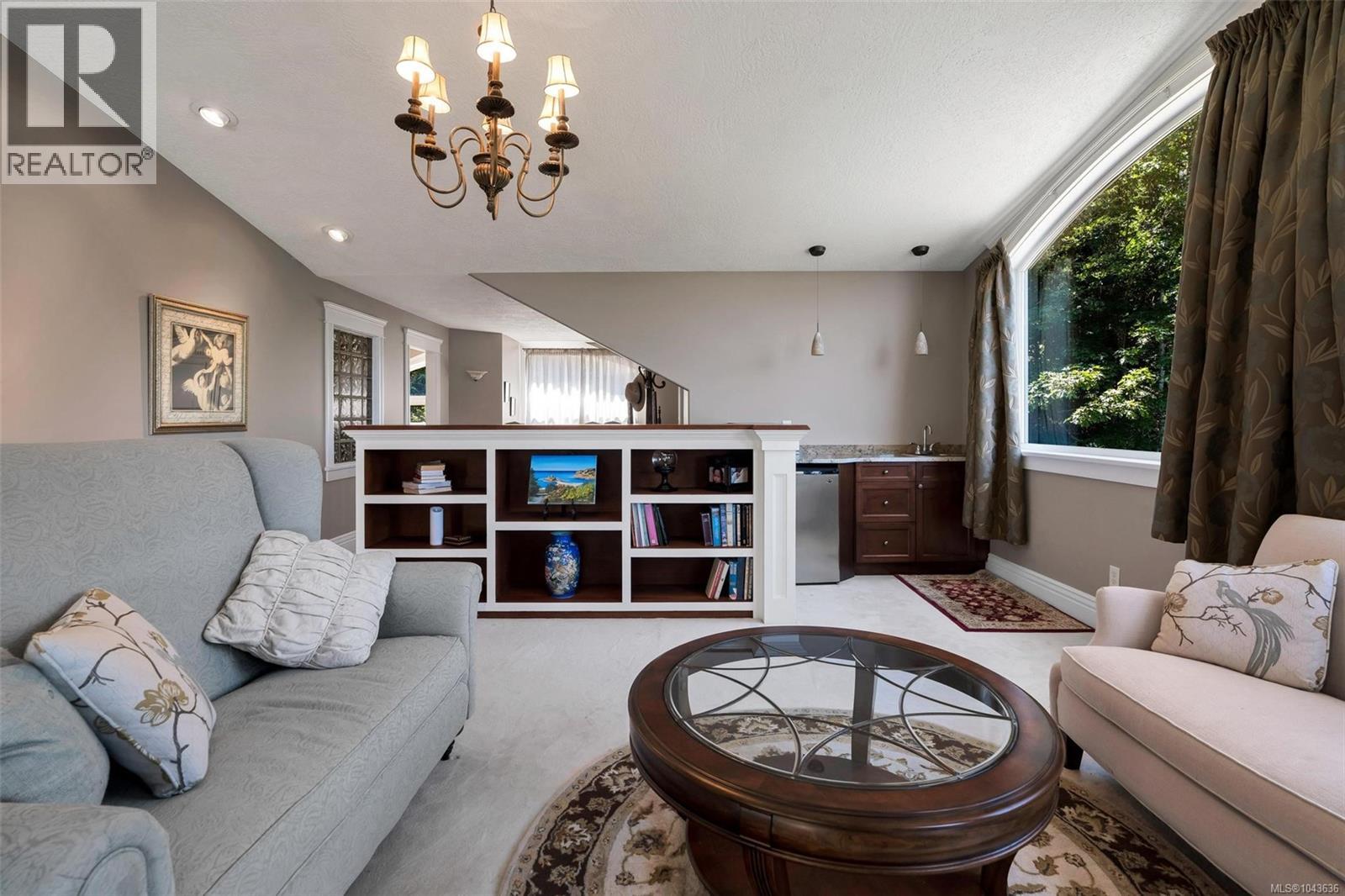 1231 Sutherland Dr - 37