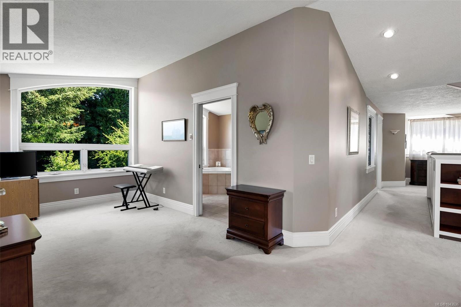1231 Sutherland Dr - 43