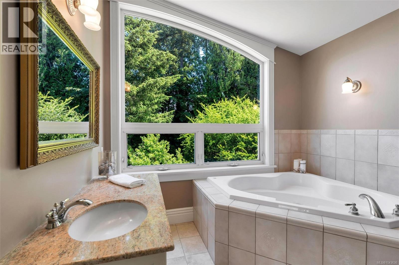 1231 Sutherland Dr - 44