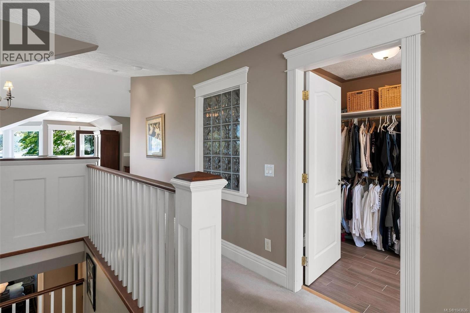 1231 Sutherland Dr - 48