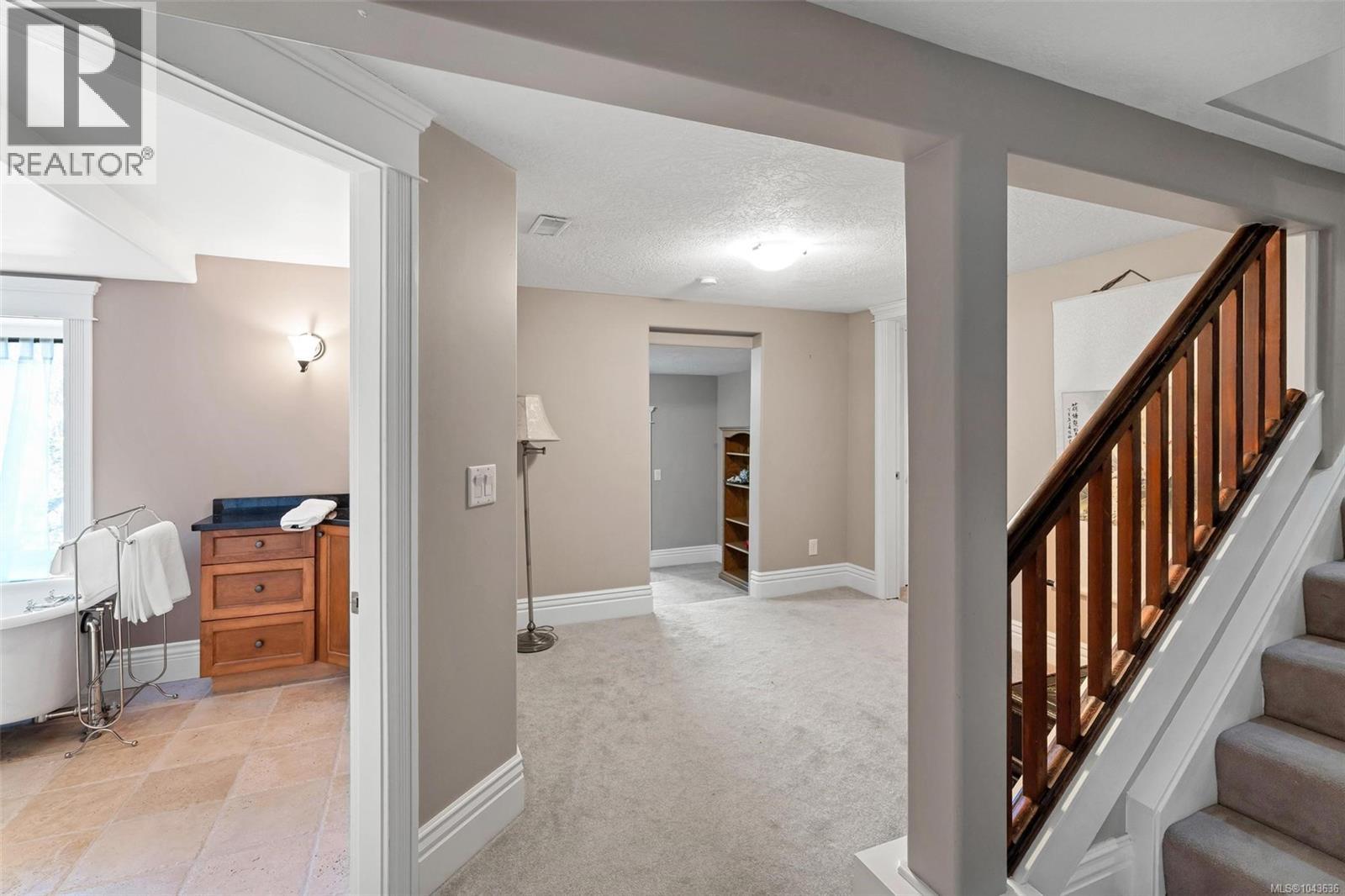 1231 Sutherland Dr - 49