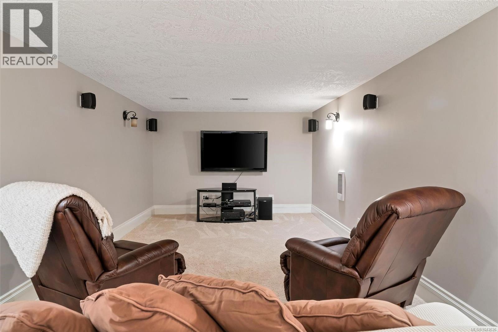 1231 Sutherland Dr - 55