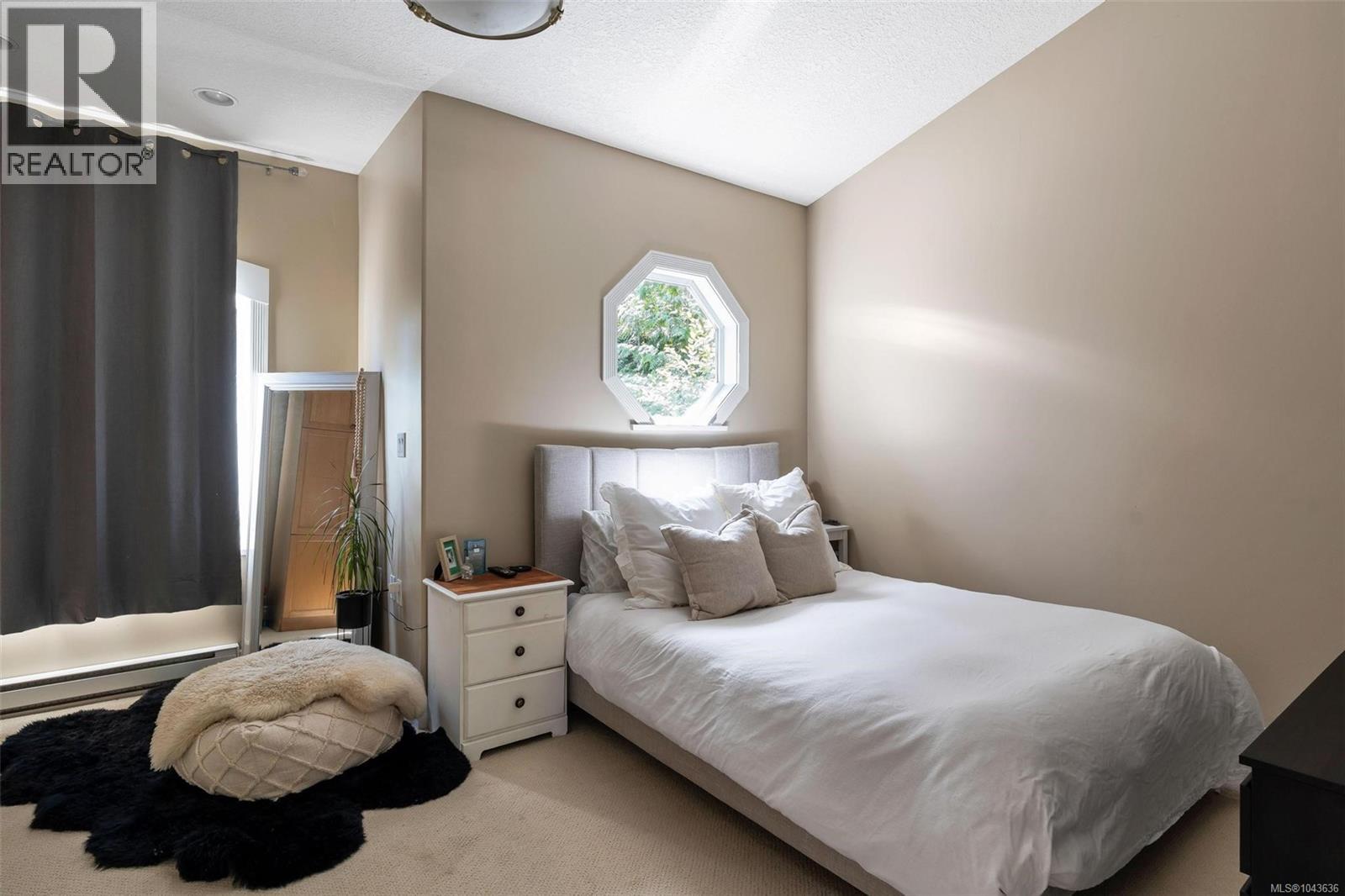 1231 Sutherland Dr - 75
