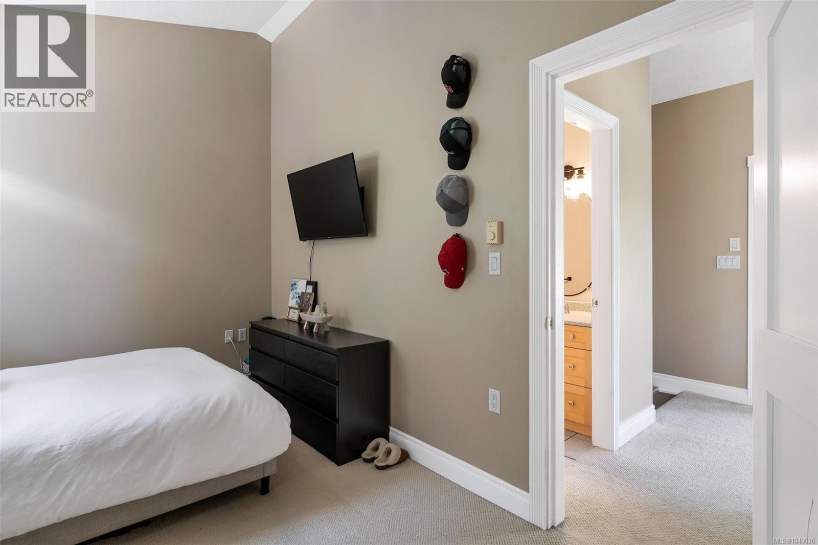 1231 Sutherland Dr - 76