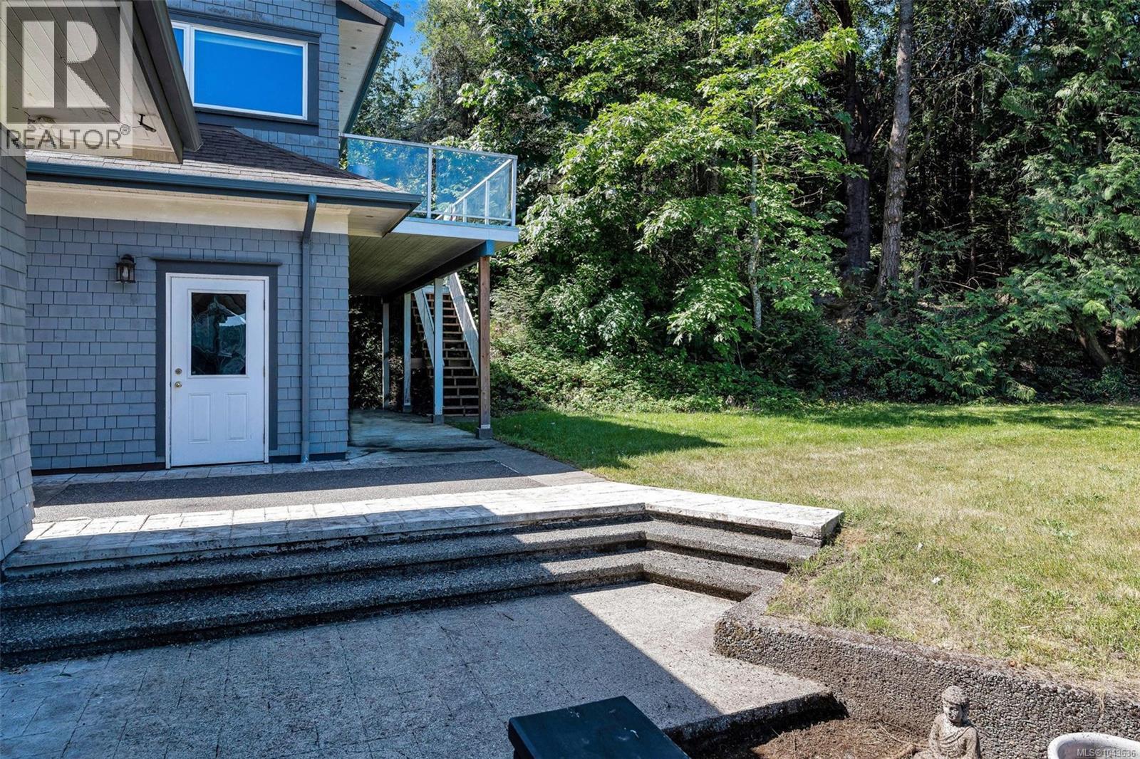 1231 Sutherland Dr - 84