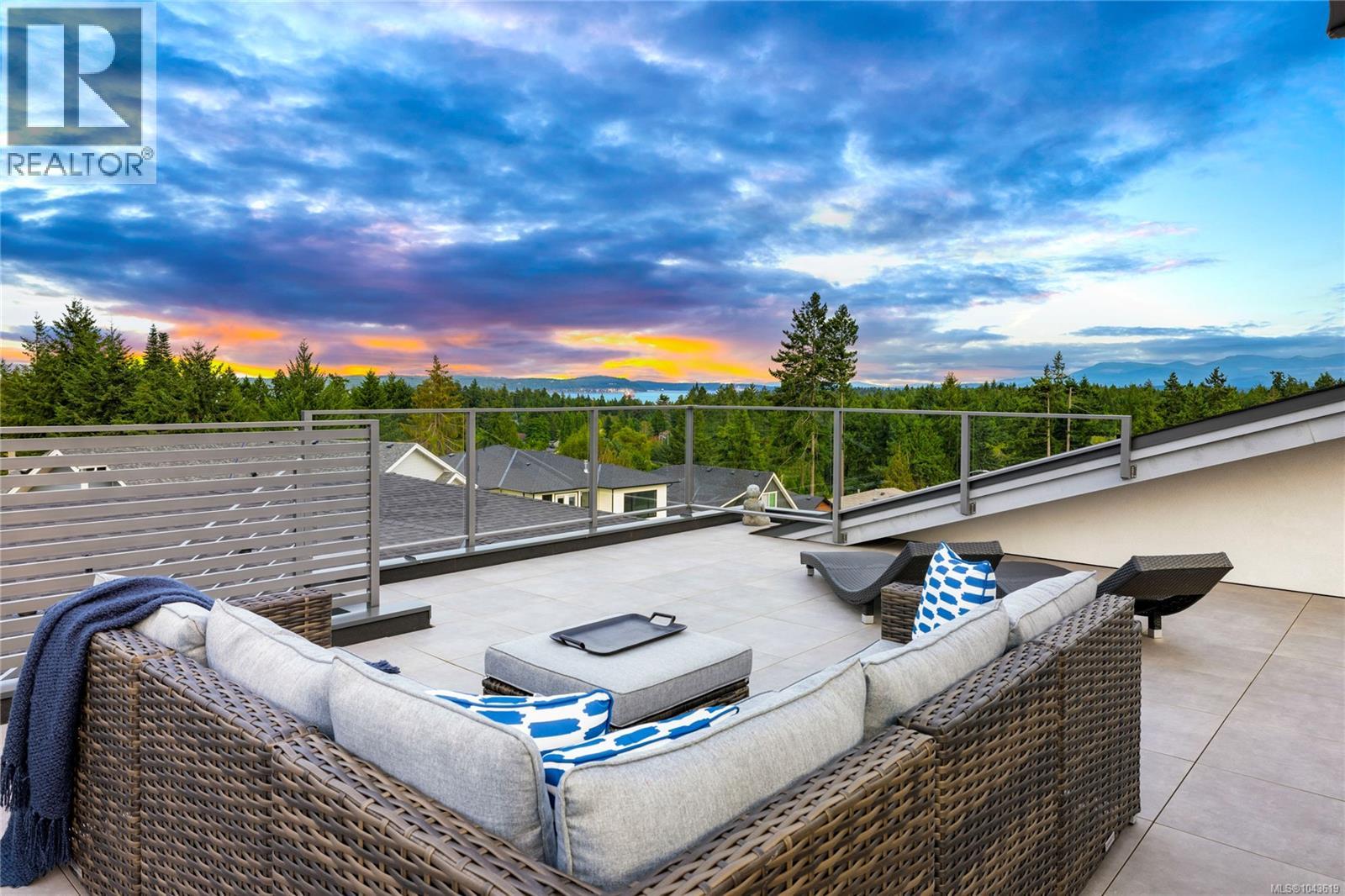 156 Golden Oaks Cres - 21