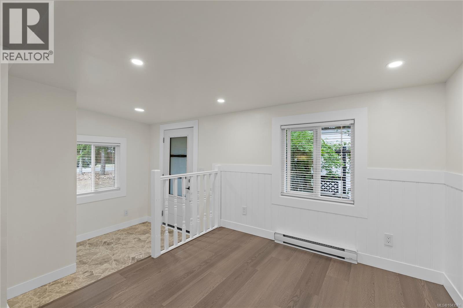 #66 1247 Arbutus Rd - 16