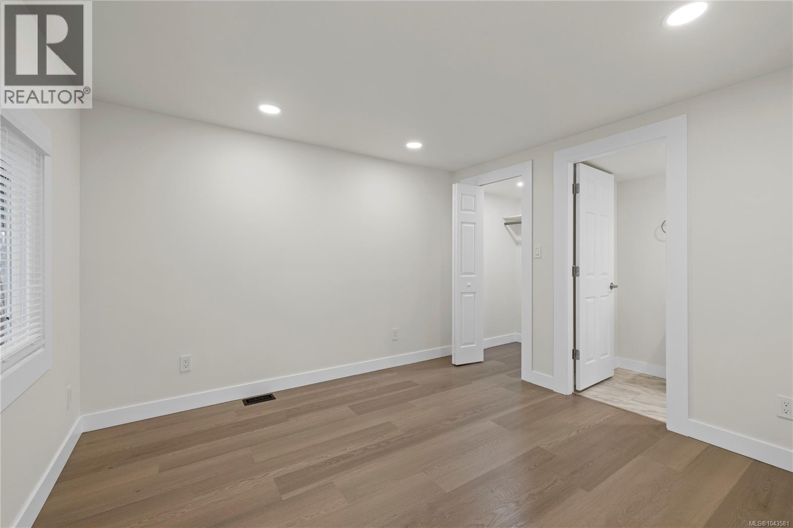 #66 1247 Arbutus Rd - 26