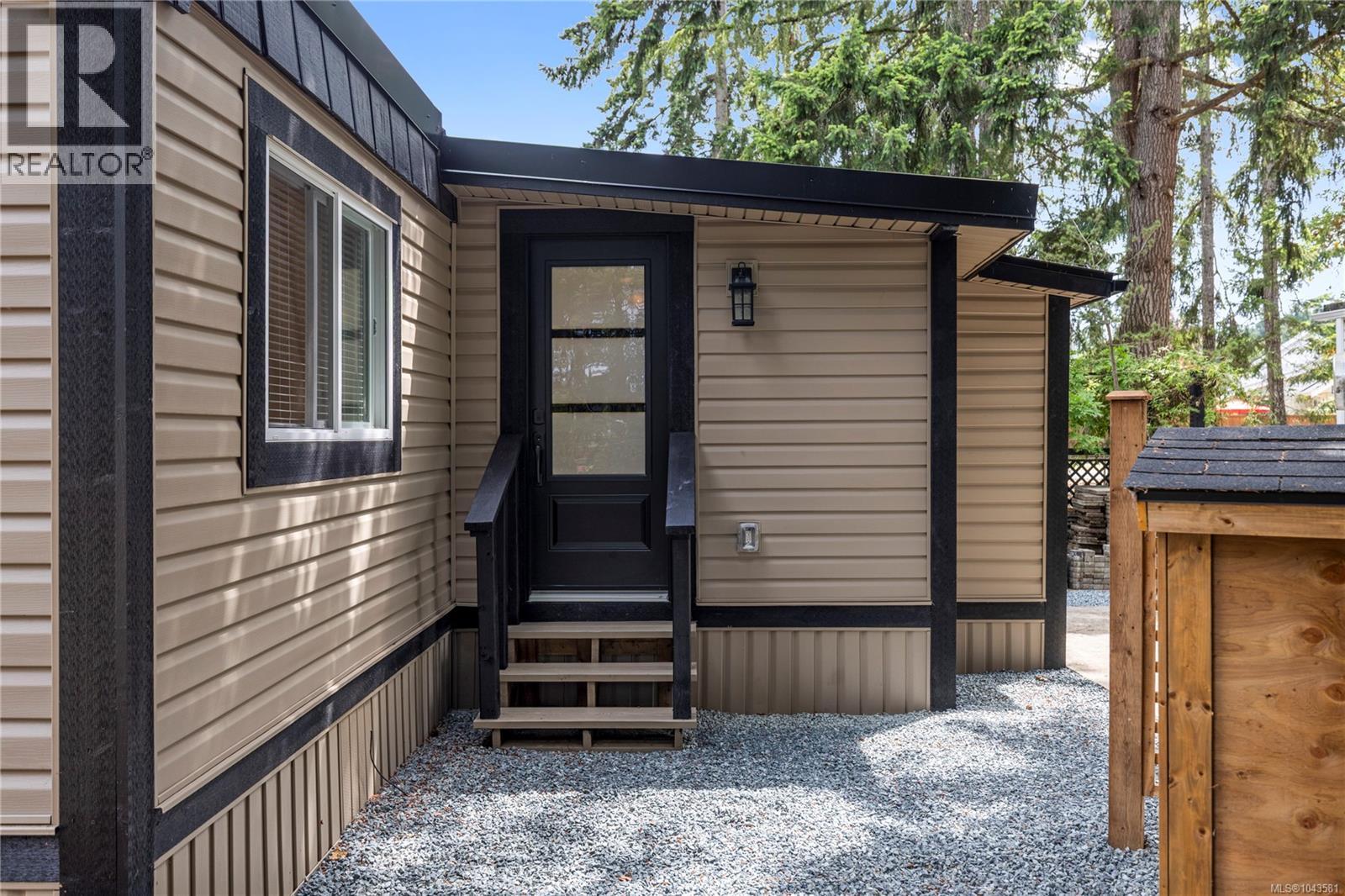 #66 1247 Arbutus Rd - 33