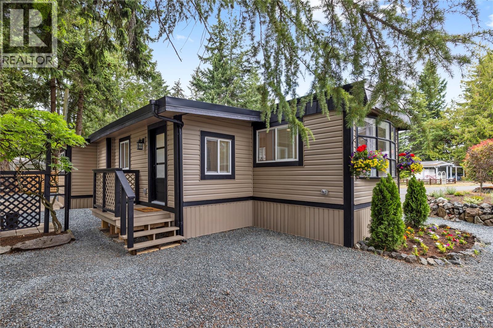 #66 1247 Arbutus Rd - 45