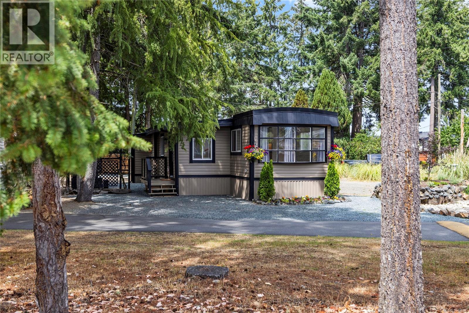 #66 1247 Arbutus Rd - 46