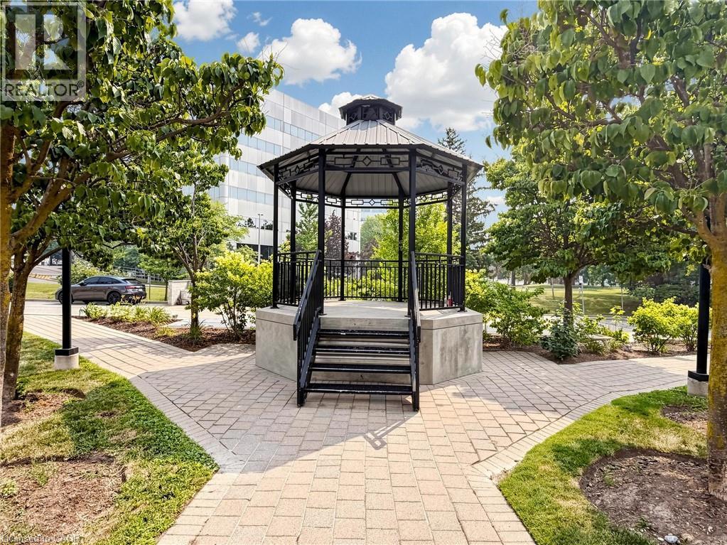 #76 760 LAWRENCE Avenue - Image 37