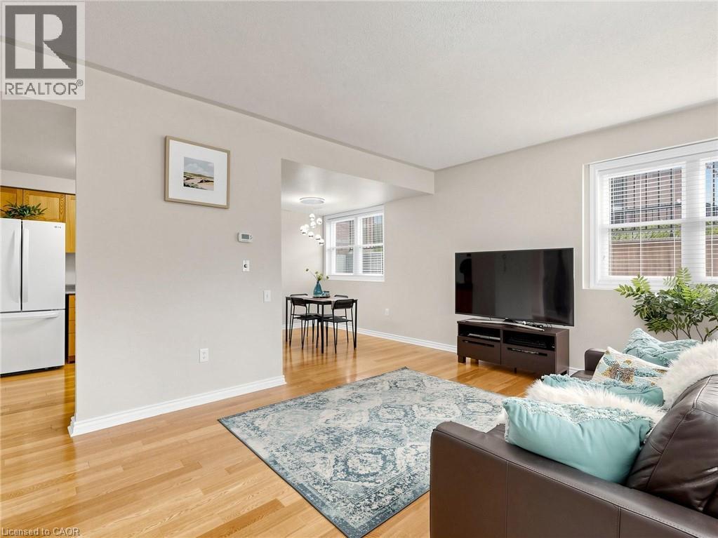 #76 760 LAWRENCE Avenue - Image 5