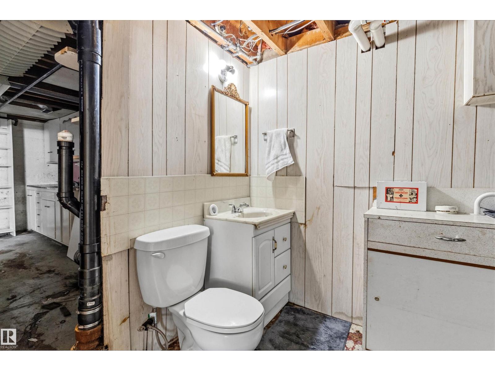 11619 123 ST NW - 14