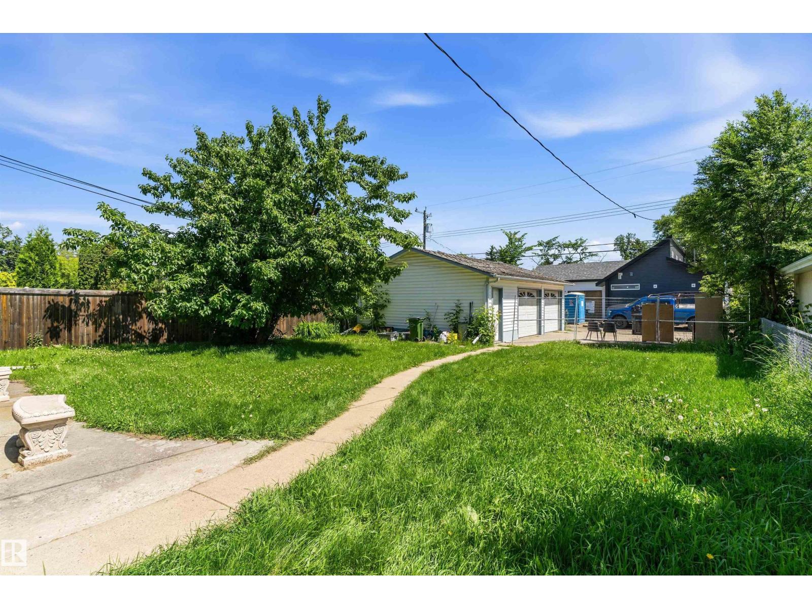 11619 123 ST NW - Image 19