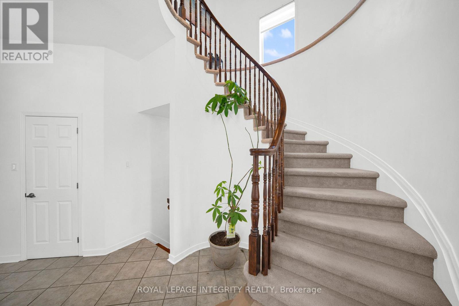 69 GOLDRIDGE DRIVE - 22