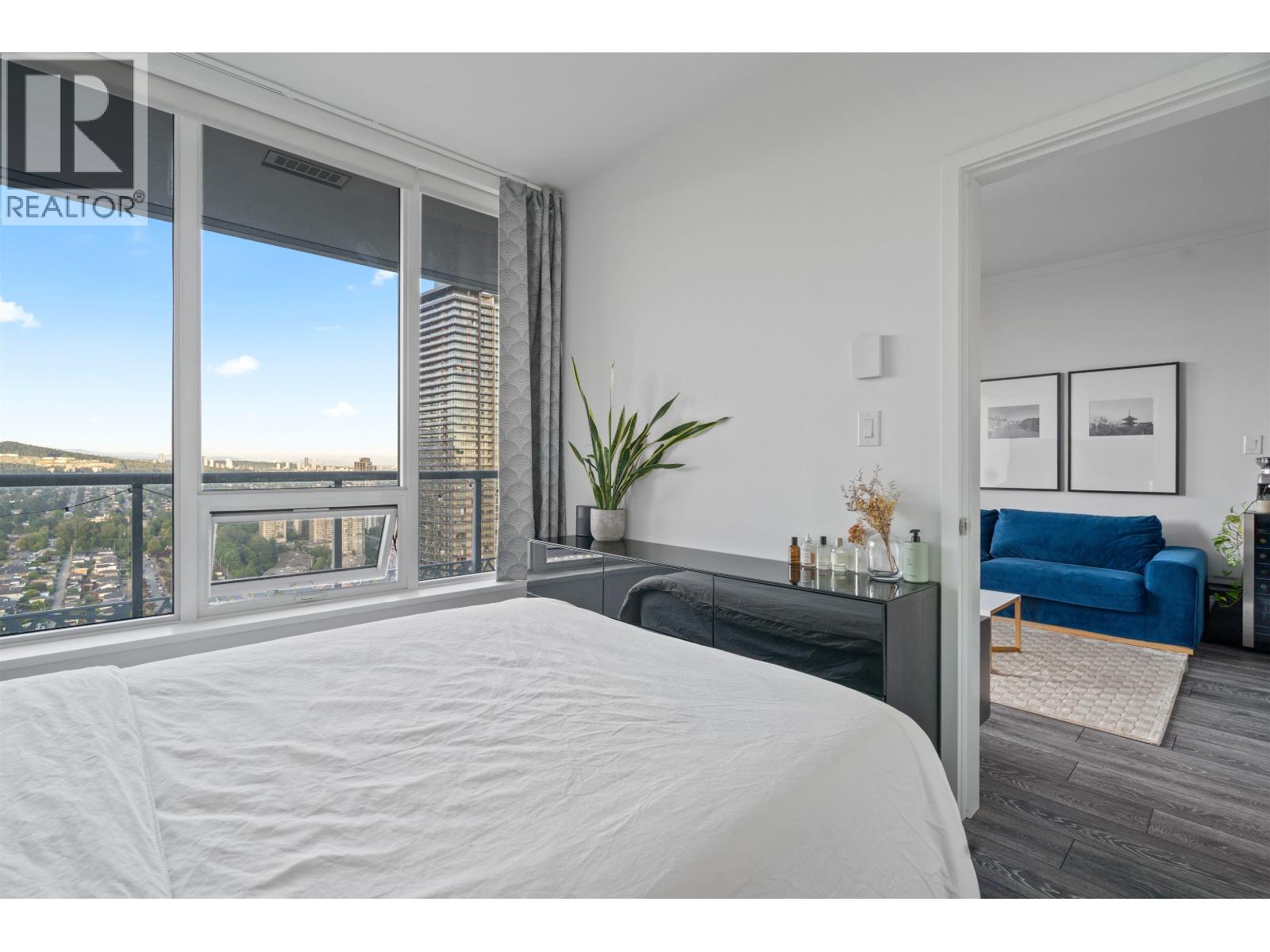 3803 4510 HALIFAX WAY, Burnaby