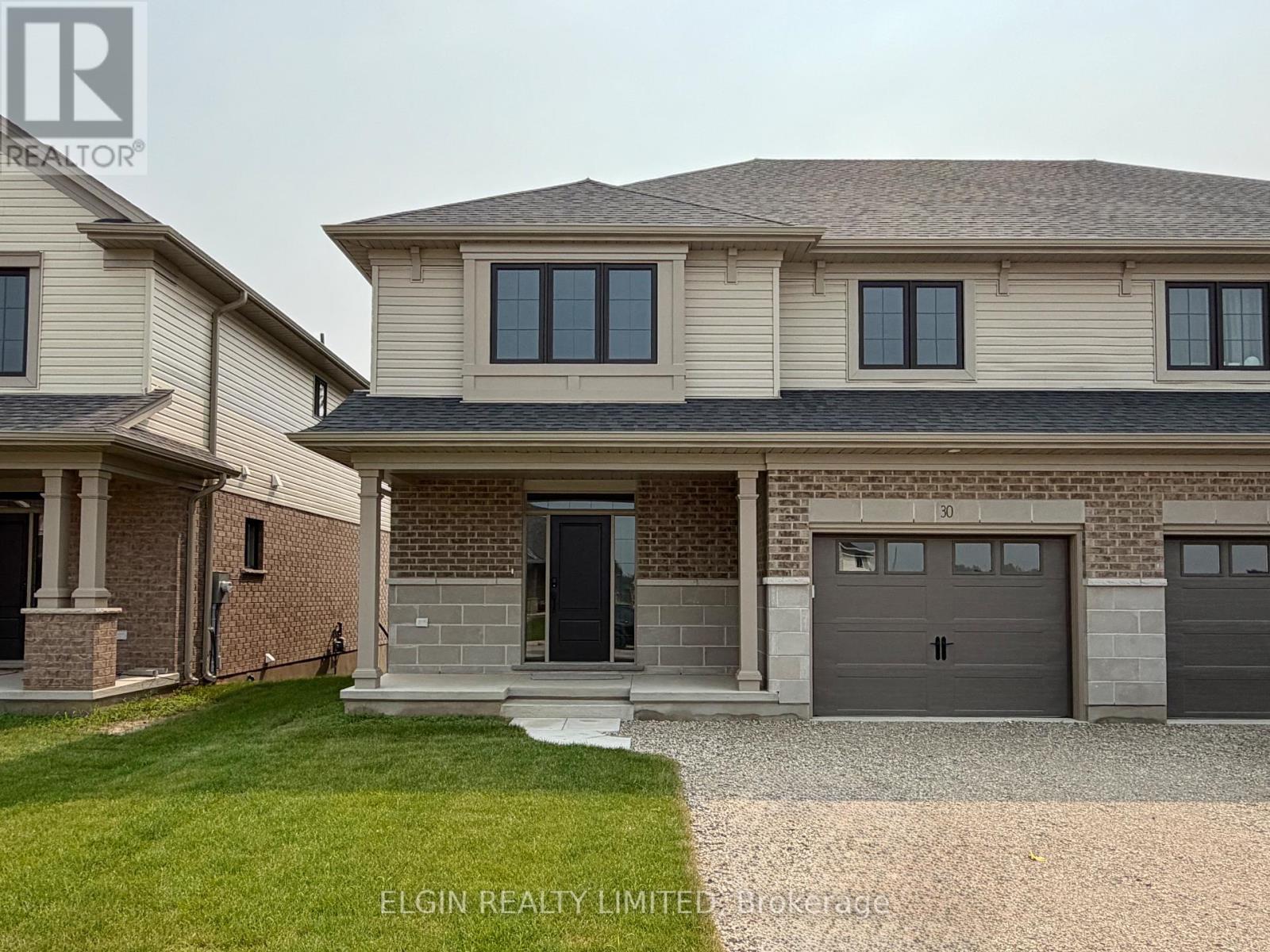 30 HEMLOCK CRESCENT - 1