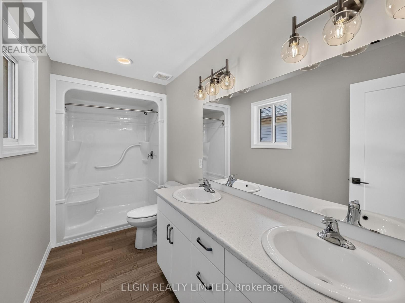 30 HEMLOCK CRESCENT - 14