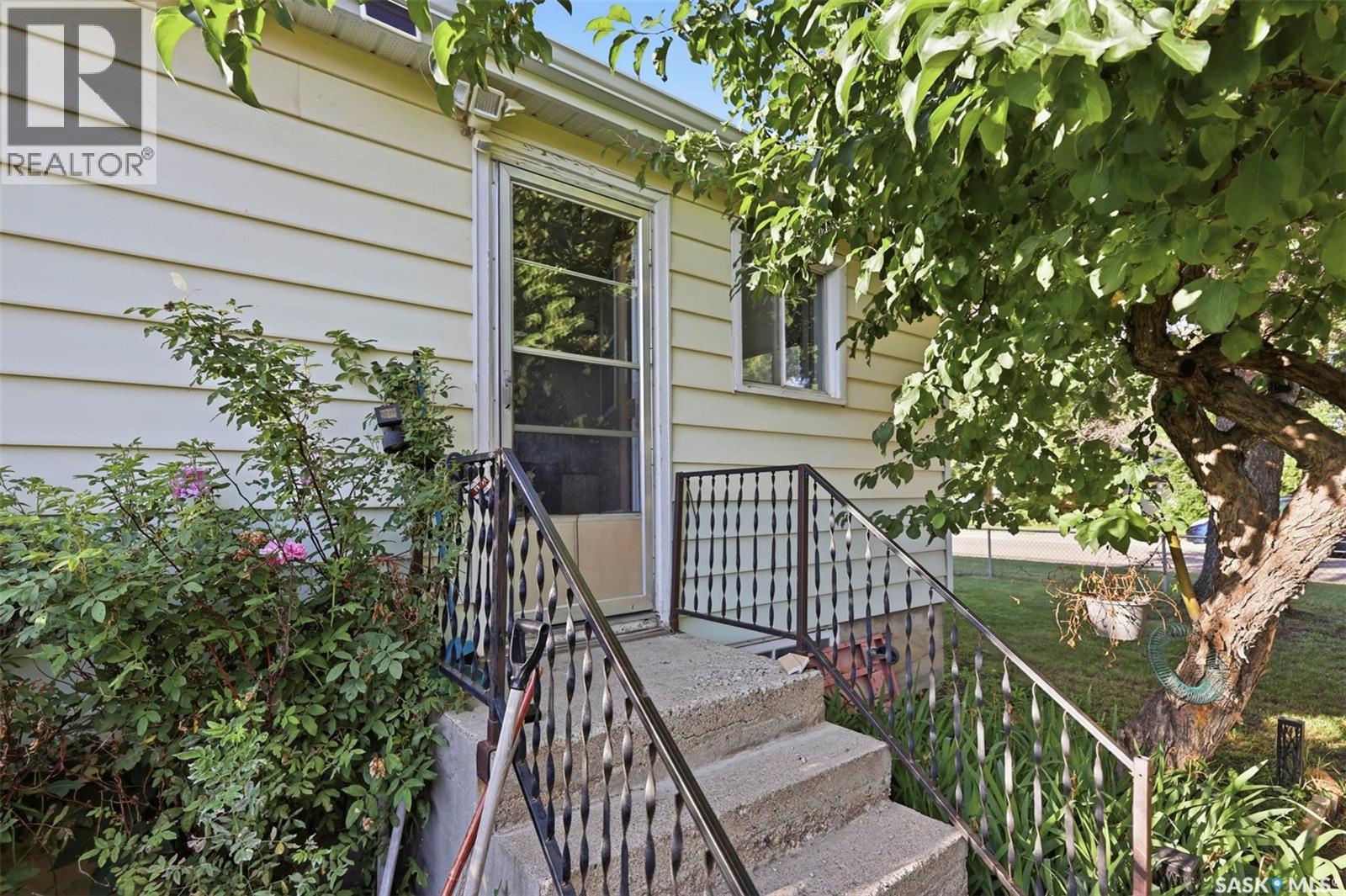925 O AVENUE S - 20