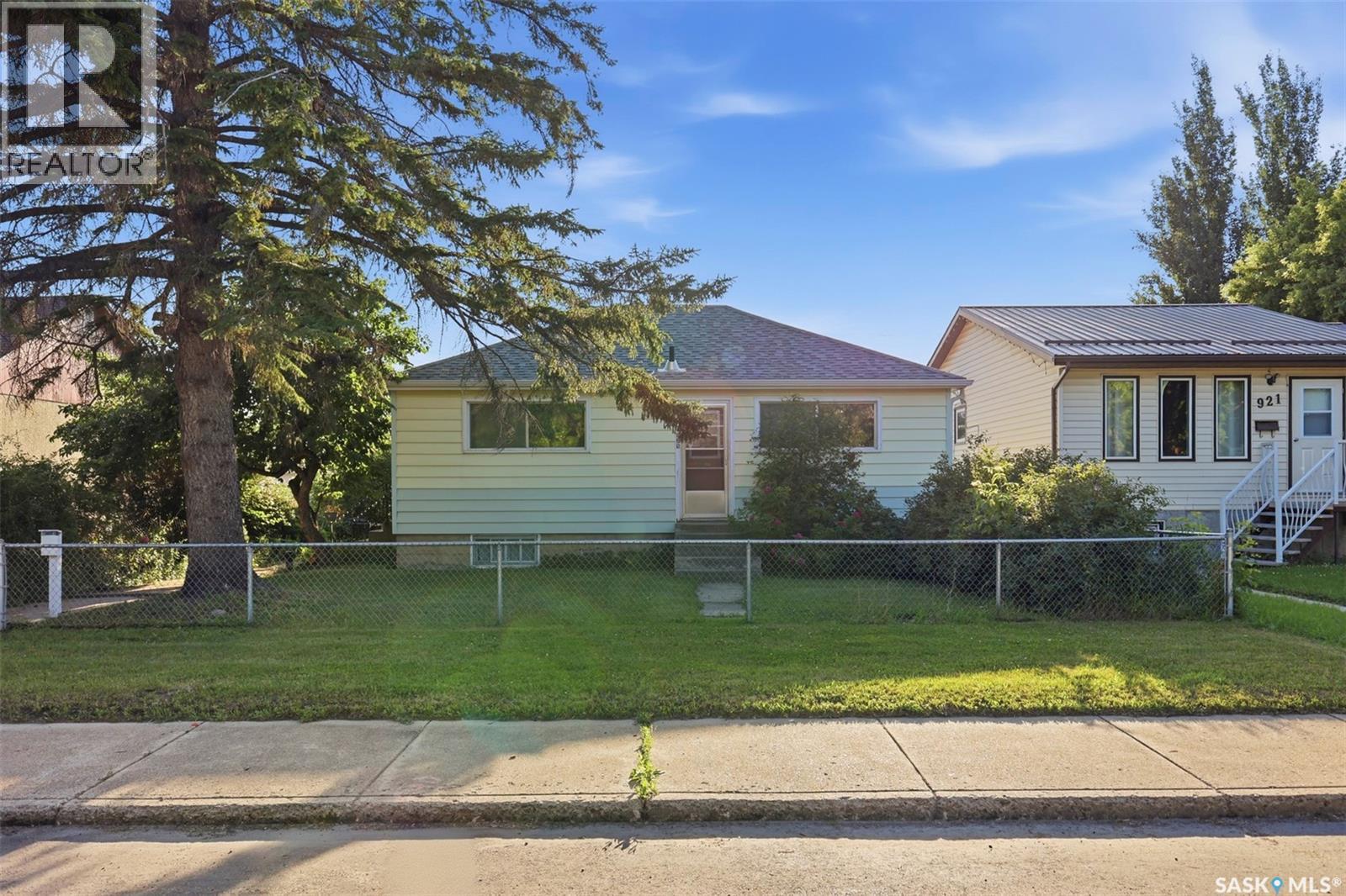 925 O AVENUE S - 18