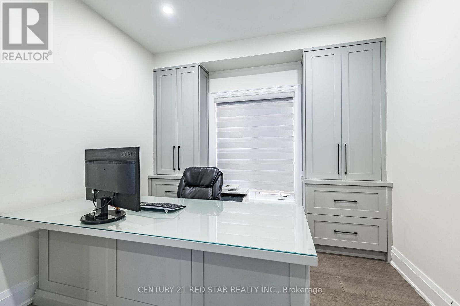396 DERRYDALE DRIVE - 17