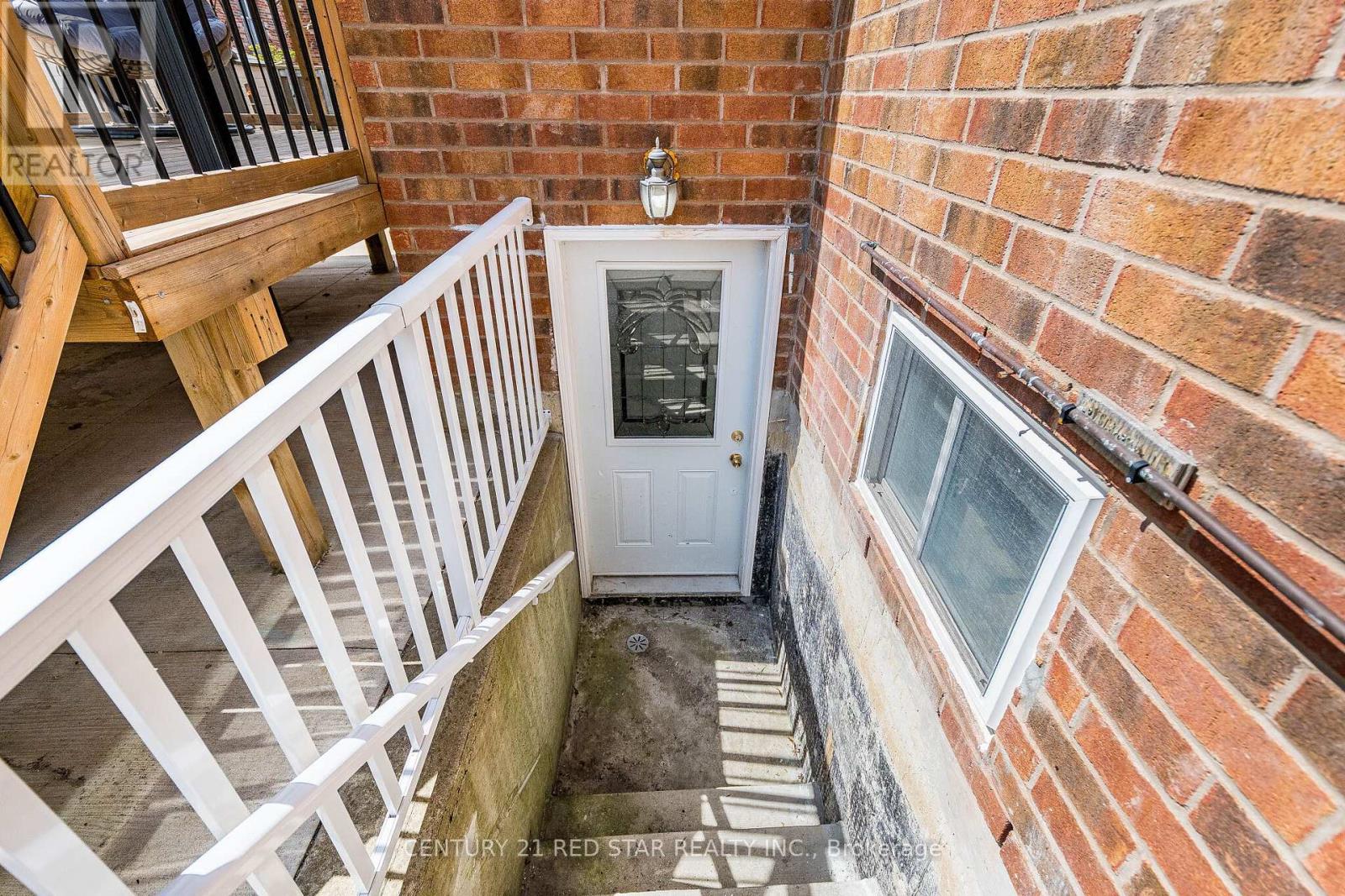 396 DERRYDALE DRIVE - 35