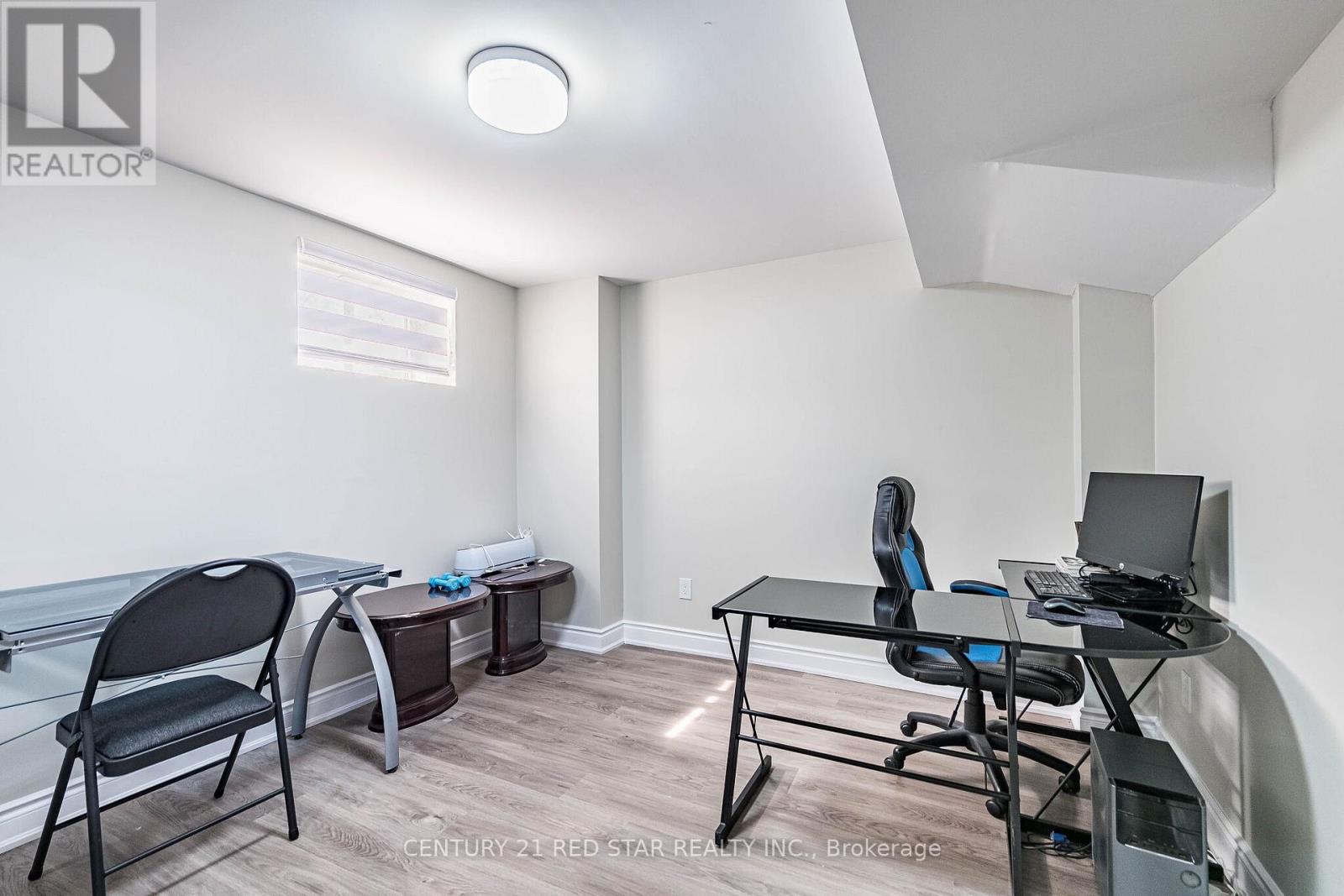 396 DERRYDALE DRIVE - 36