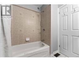 81 Strathaven Private, Ottawa, ON K1J1K7 Photo 28