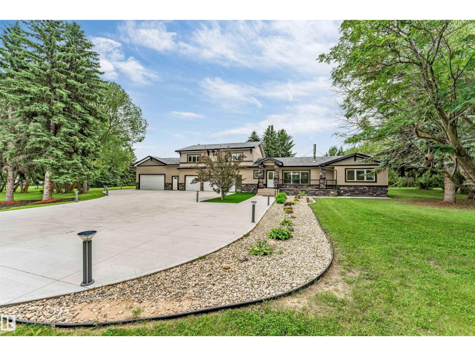 #37 51528 RGE ROAD 262 - 5
