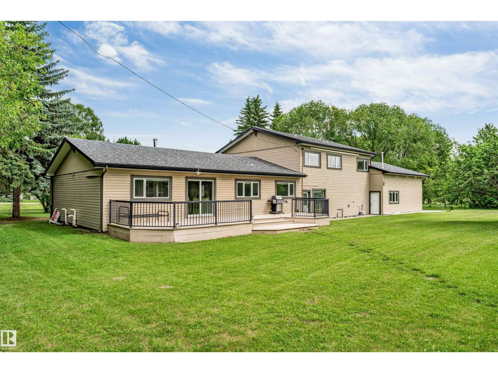 #37 51528 RGE ROAD 262 - 9