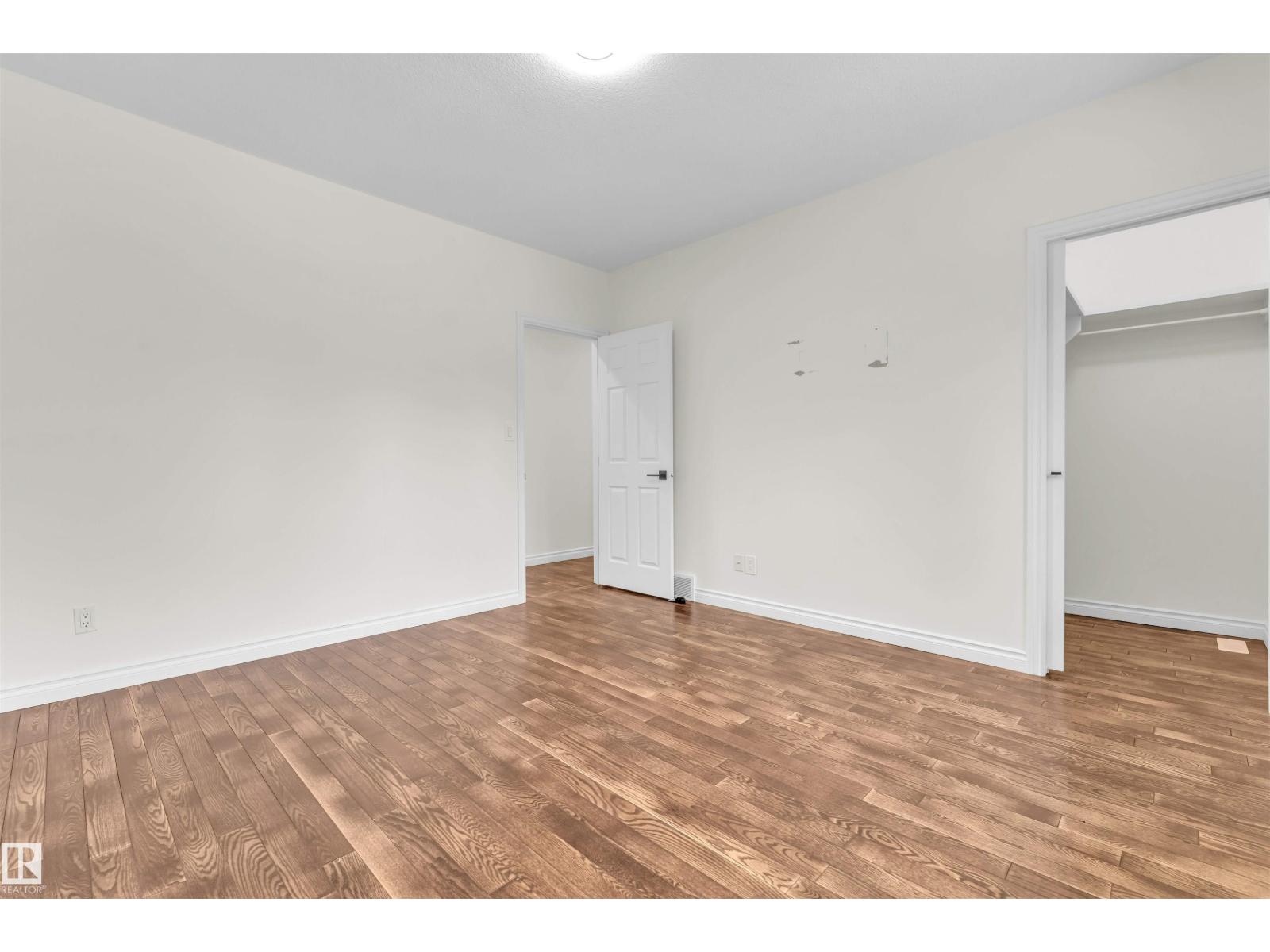 #37 51528 RGE ROAD 262 - 33