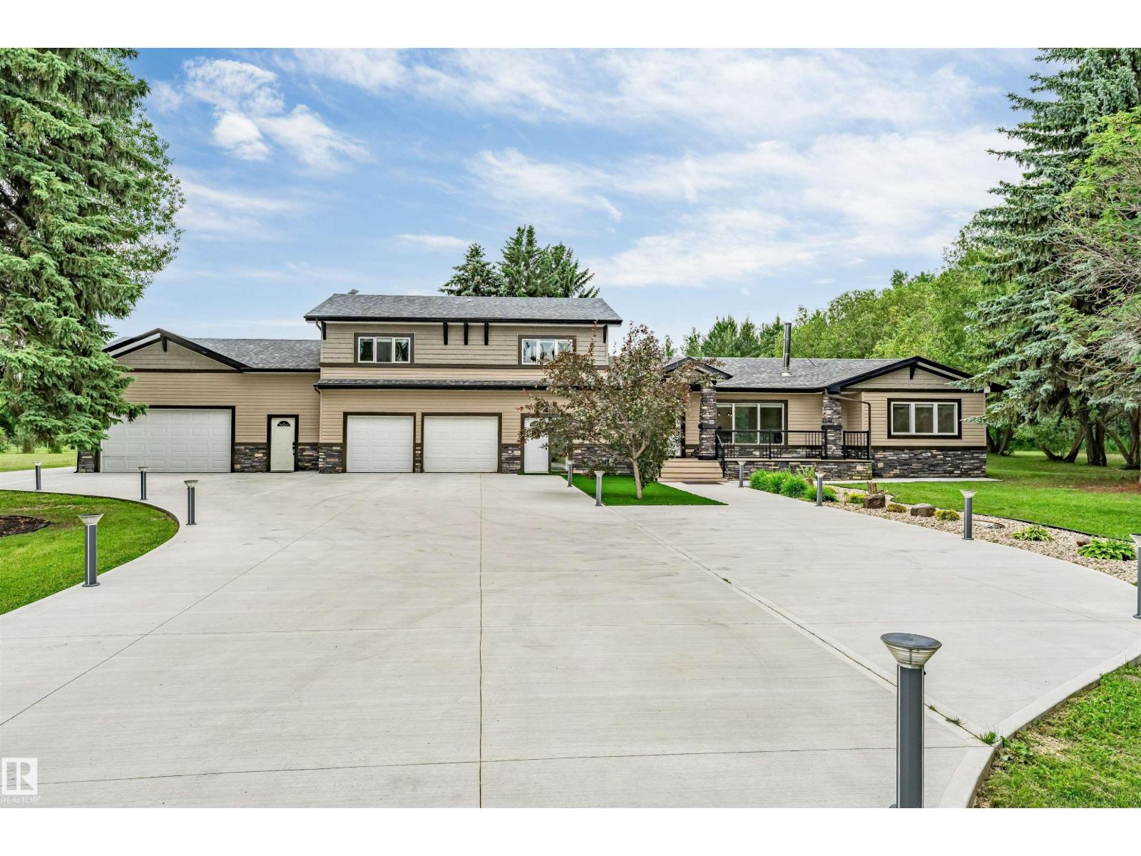 #37 51528 RGE ROAD 262 - 4