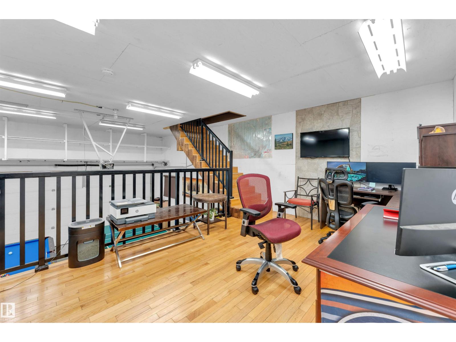 #37 51528 RGE ROAD 262 - 44