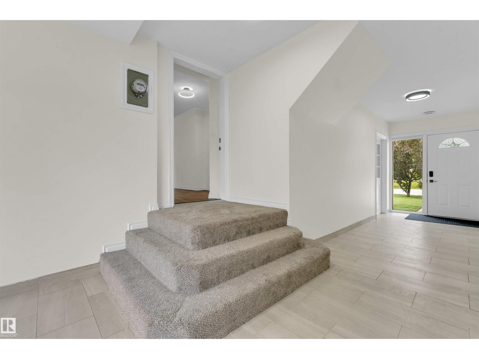 #37 51528 RGE ROAD 262 - 36