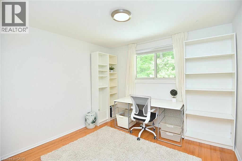 49 PARK Street E - 26