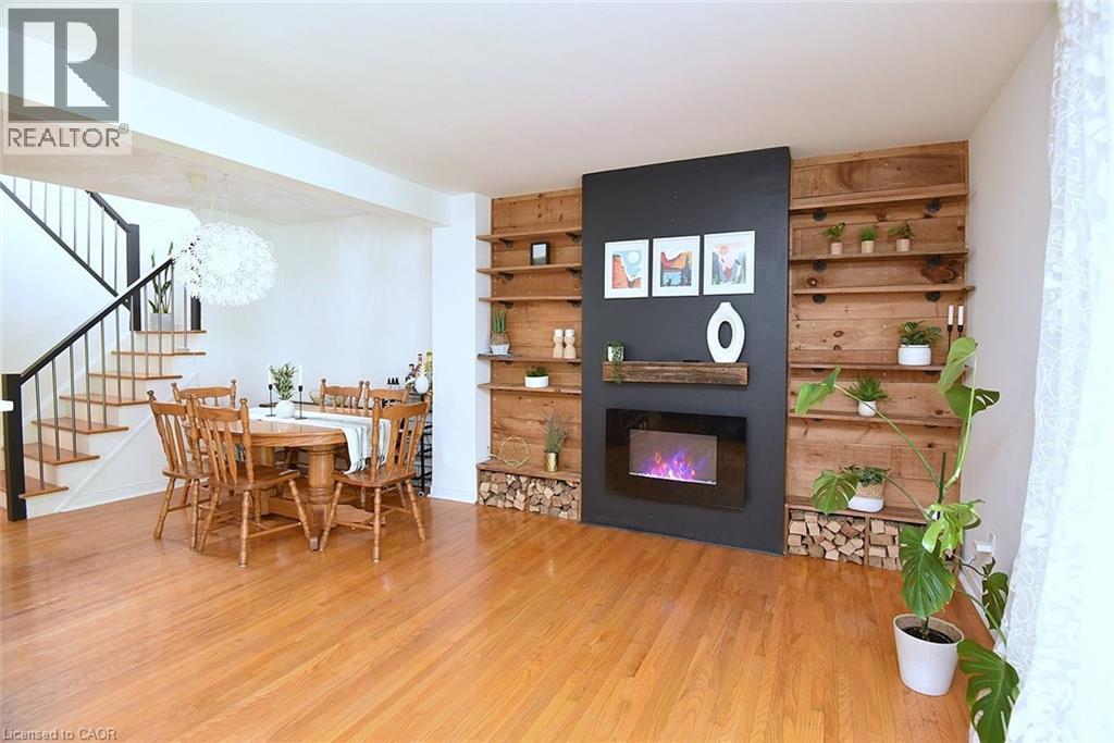 49 PARK Street E - 16